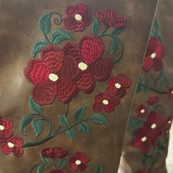 Francesca’s Denise brown riding boots embroidered - Picture 2 of 6